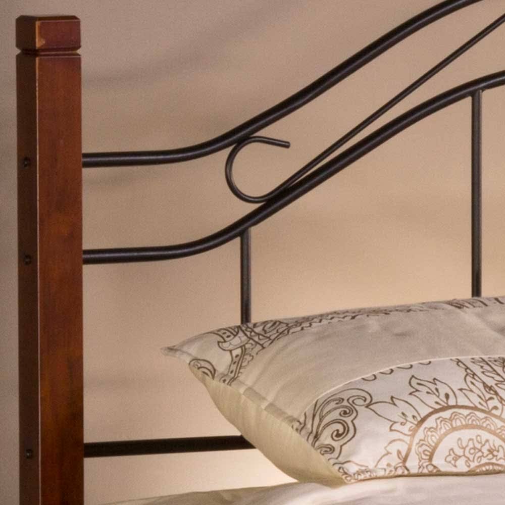 Queen Bed Set with Rails S94028