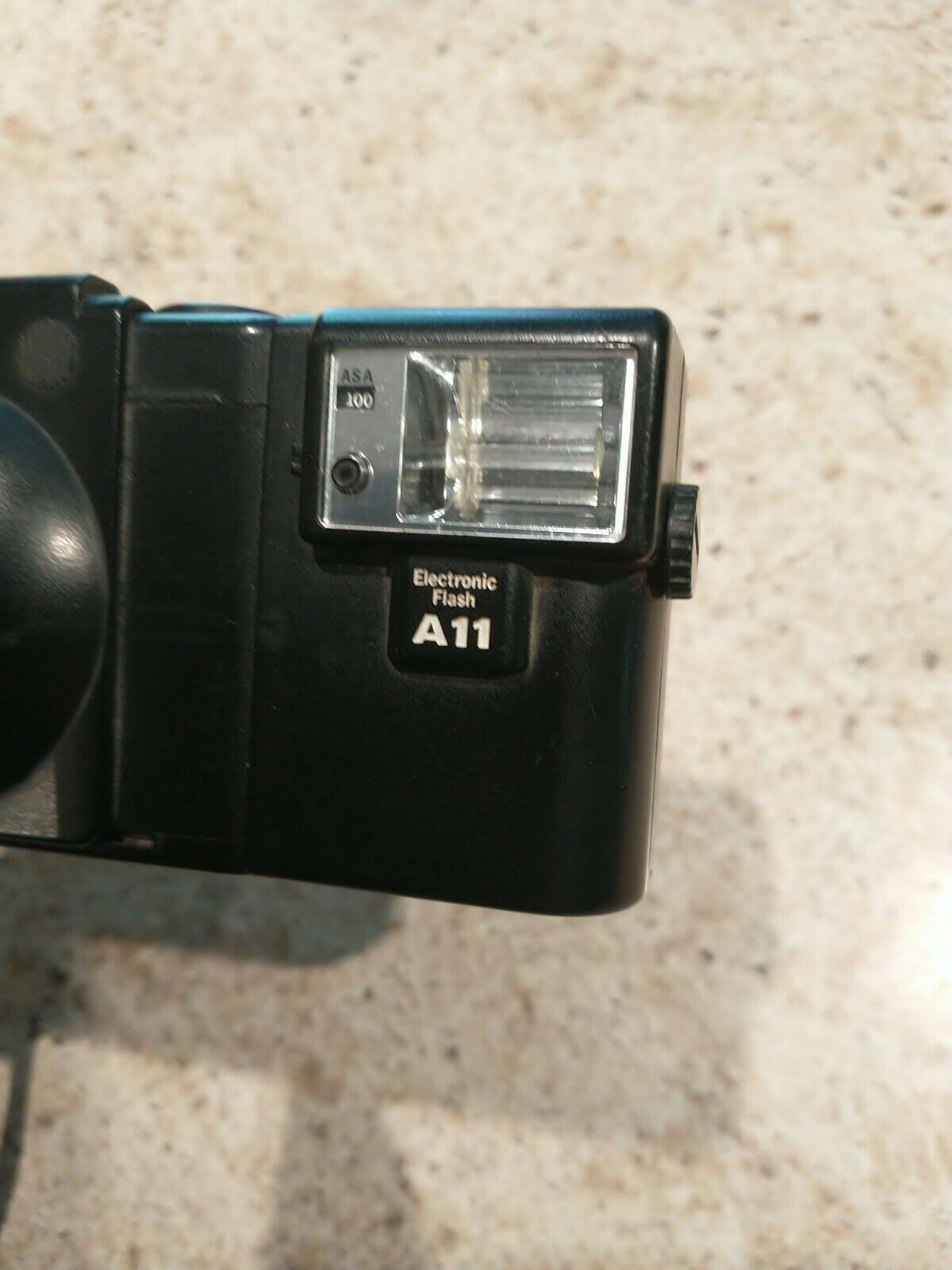 Black Rangefinder Film Camera Q15093
