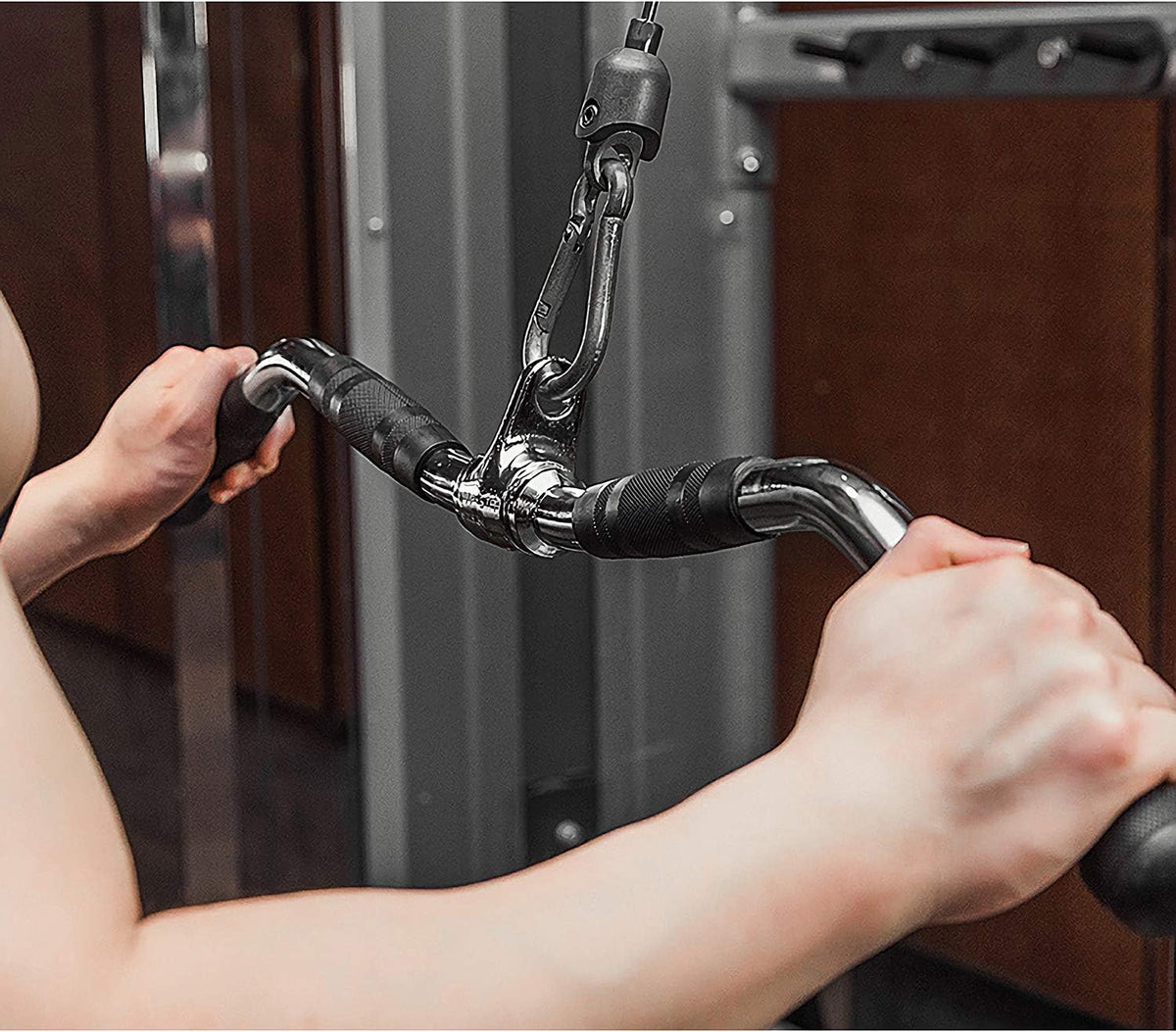 30 Inch Lat Bar Cable Machine Attachment Z709