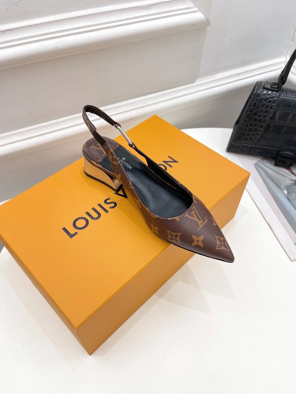 Brown Magnetic Slingback Pump Y80175