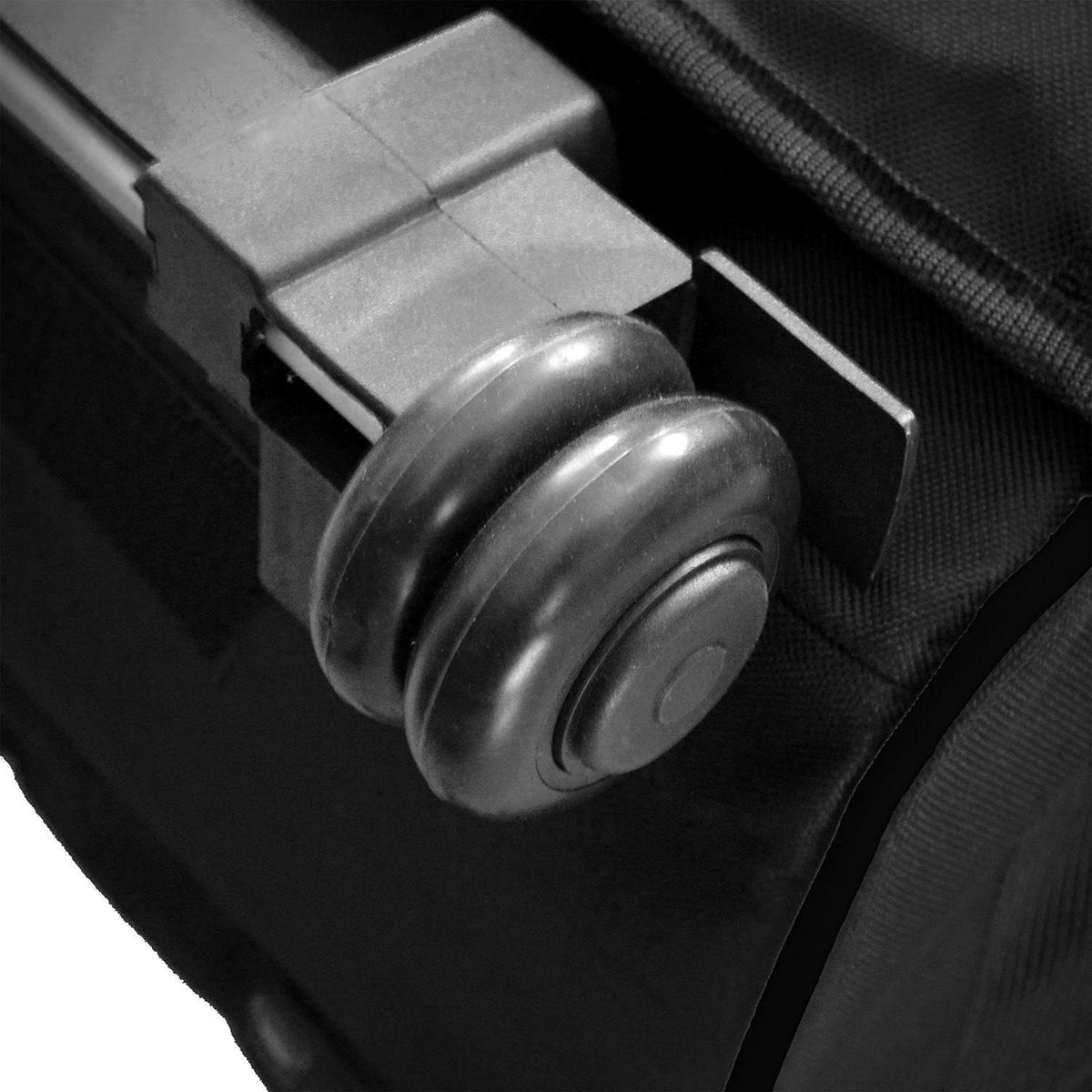 Pet Carrier with Wheels P4081