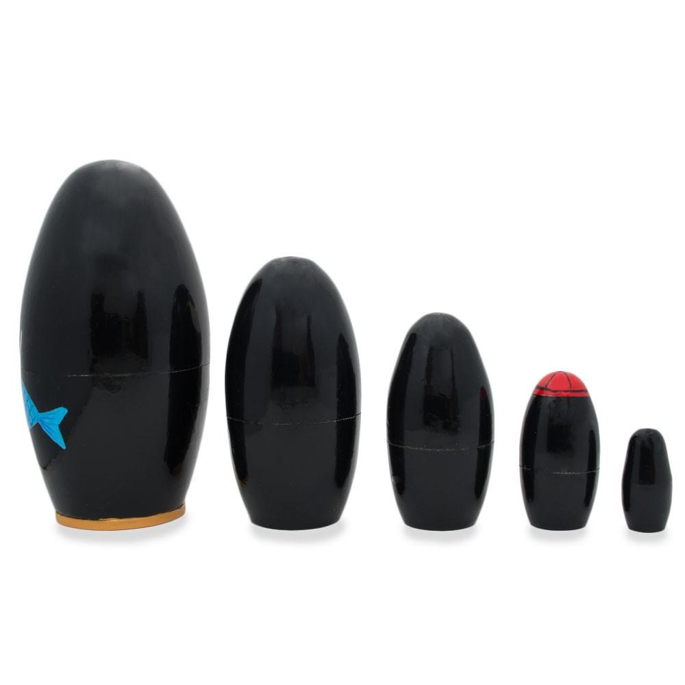 Set of 5 Wooden Nesting Dolls L319532