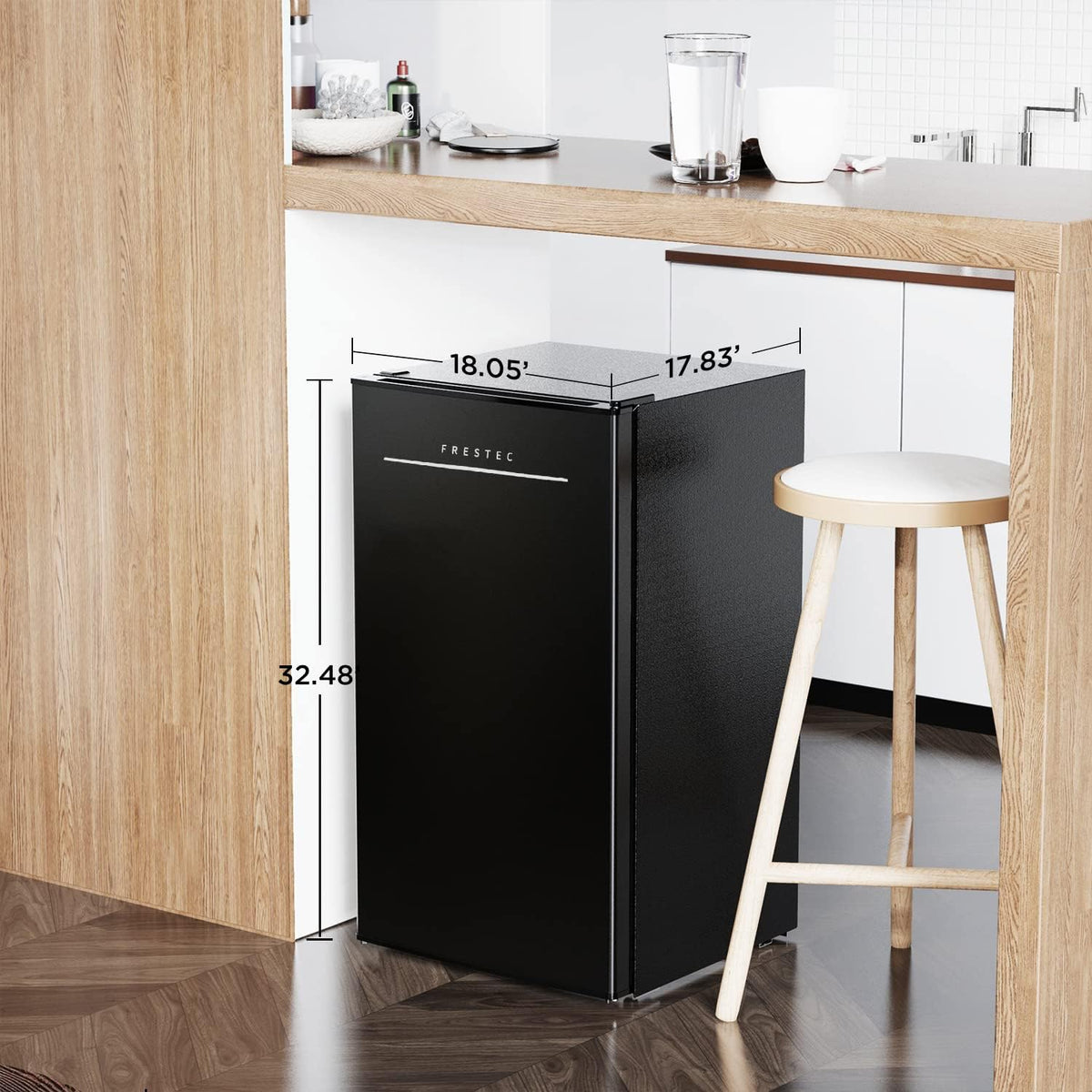 3.2 Cu.Ft. Small Refrigerator with Freezer (Black) O1959