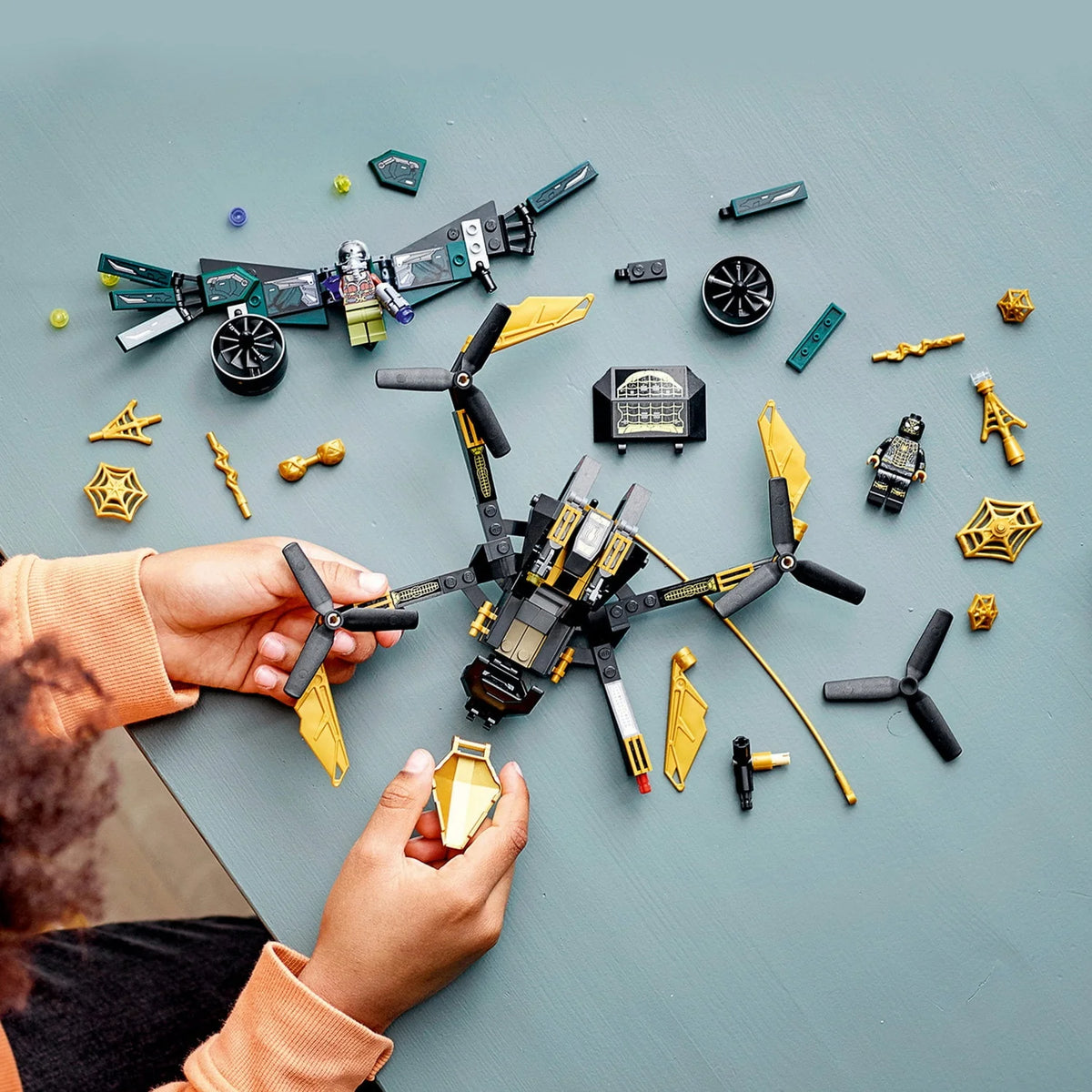 Building Kit (198 Pieces) Y372628