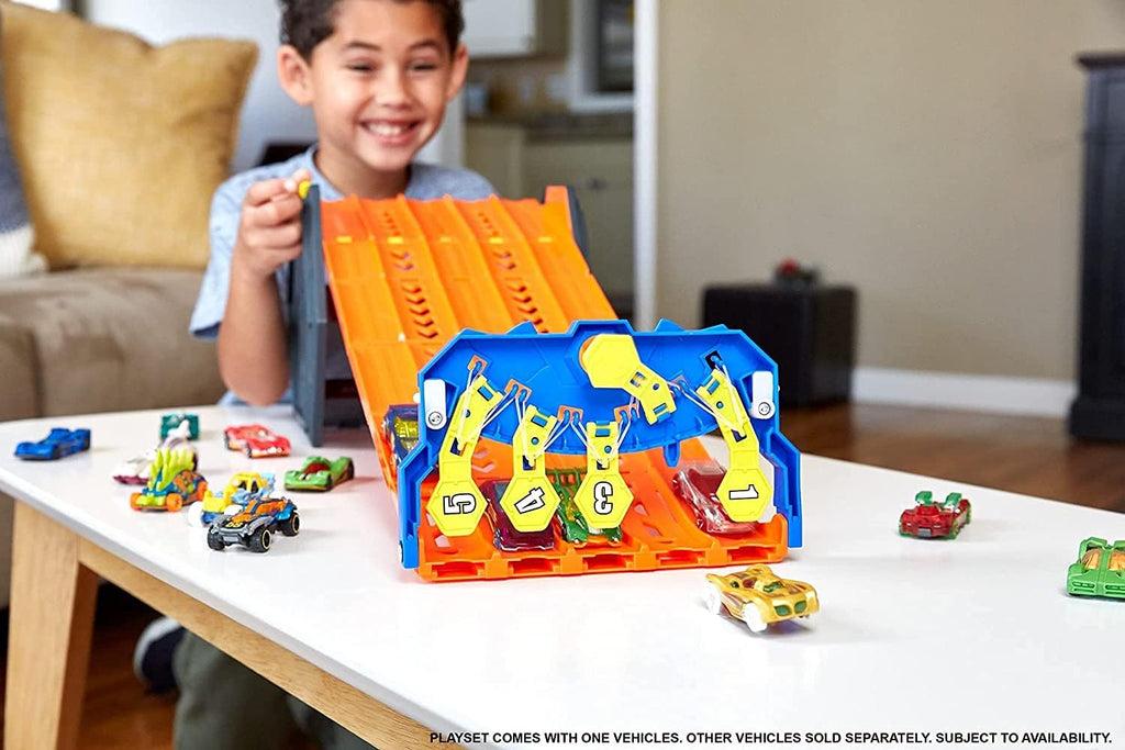 Hot Wheels Trackset Toy Cars and Trucks N678