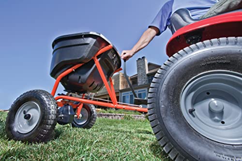 130-Pound Tow Spreader and 32oz Amine 2,4-D Weed Killer S9781