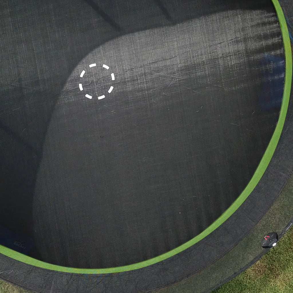 14ft Trampoline with Enclosure H66907