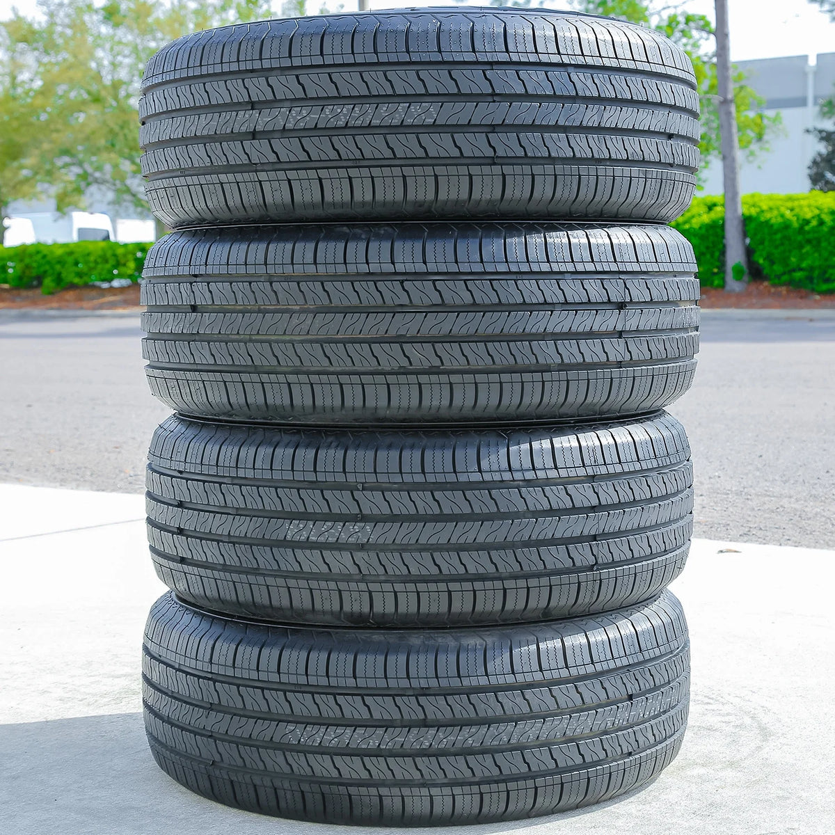 255/65R16 109H All Season Tire I567