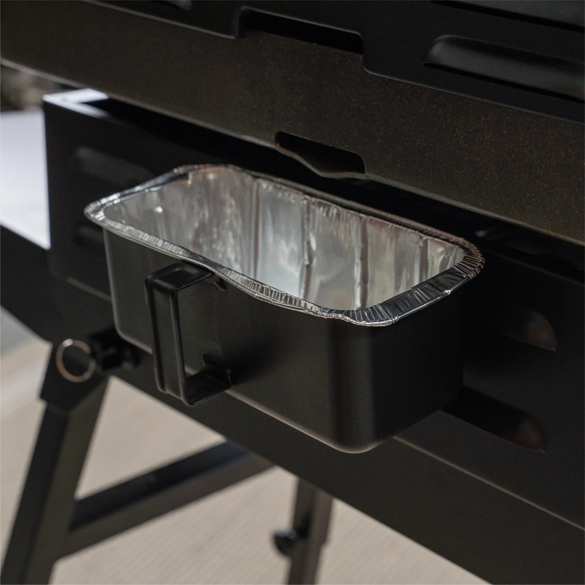 22 Propane Griddle with Stand and Adapter Hose K117944