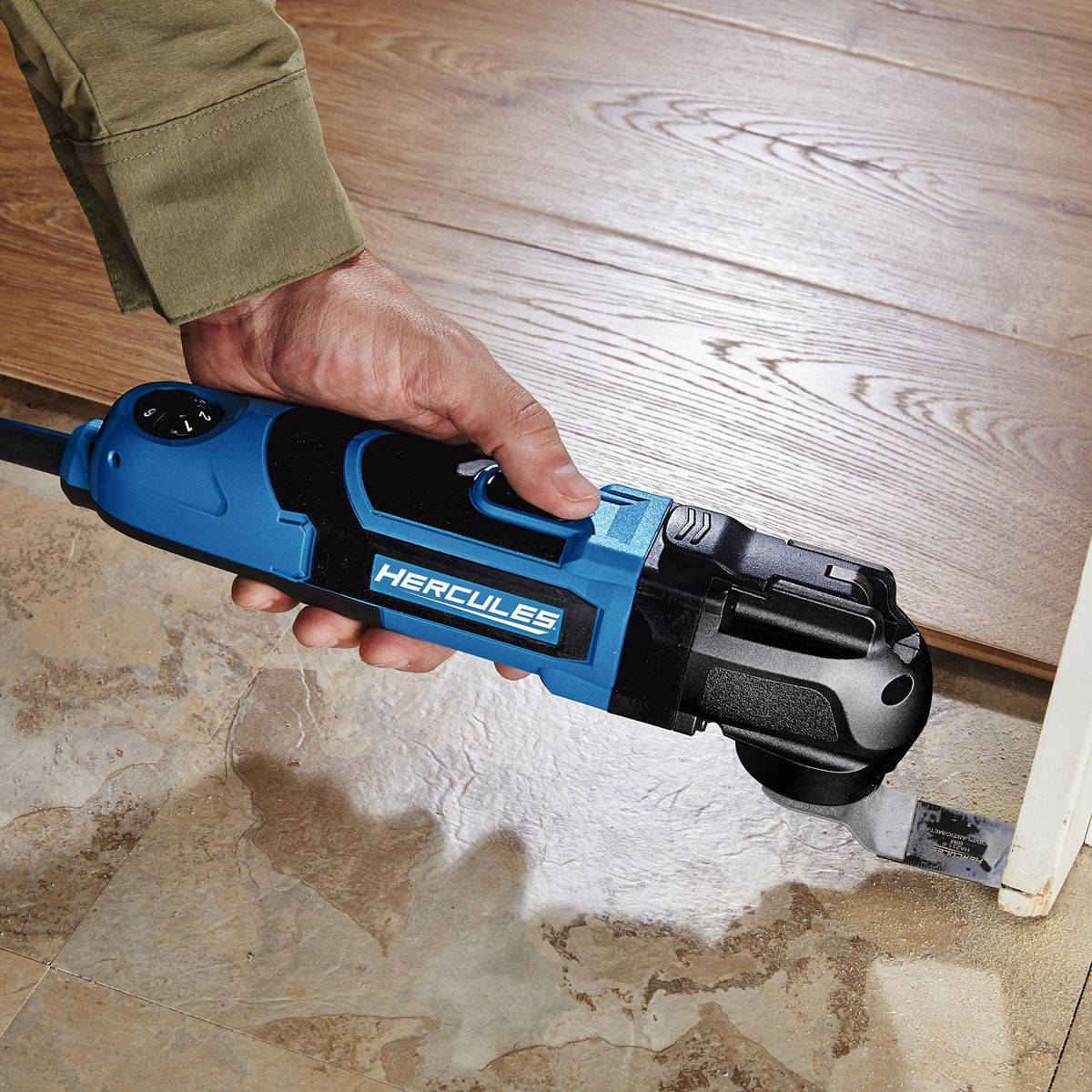 3.5 Amp Variable-Speed Oscillating Multi-Tool Q769961