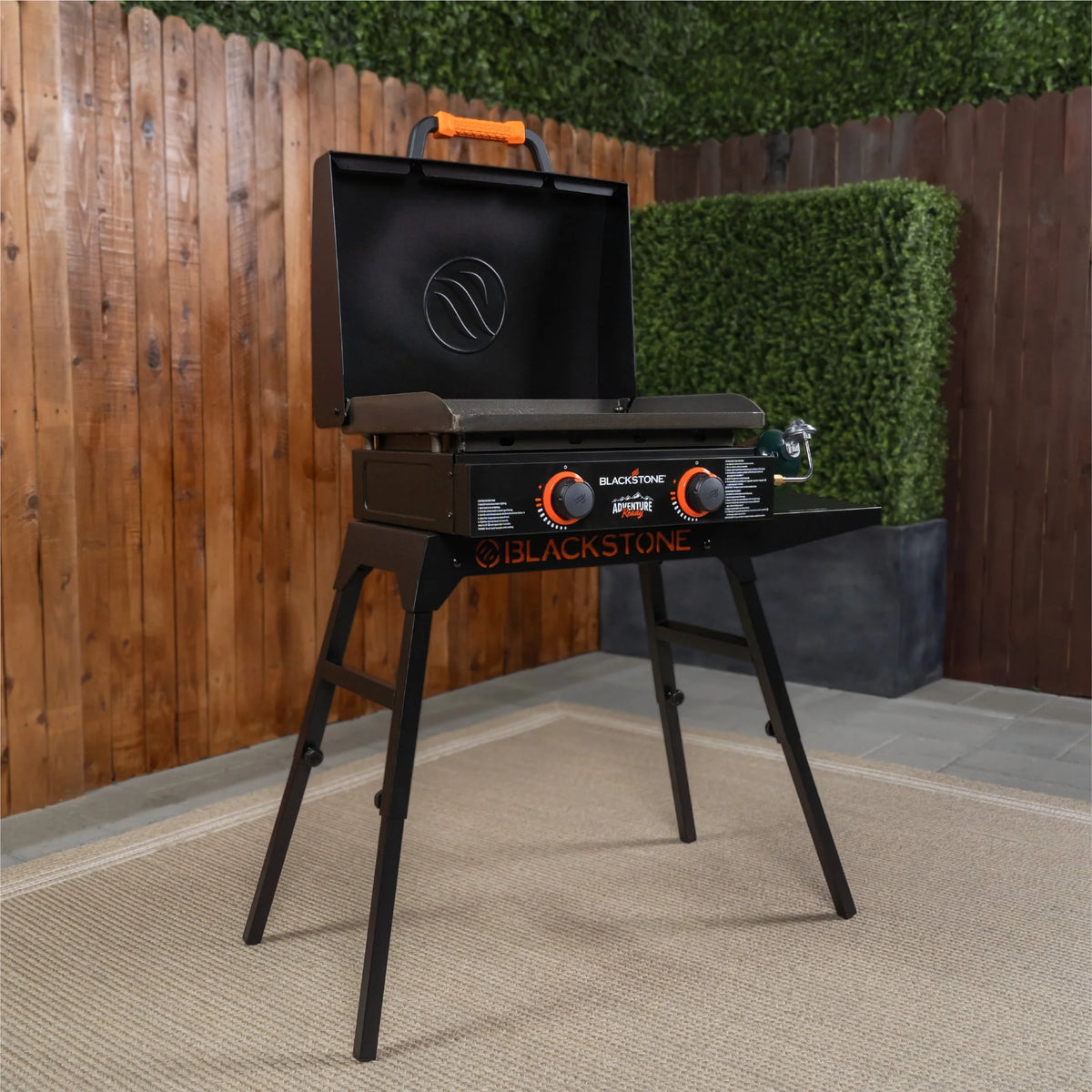 22 Propane Griddle with Stand and Adapter Hose K117944
