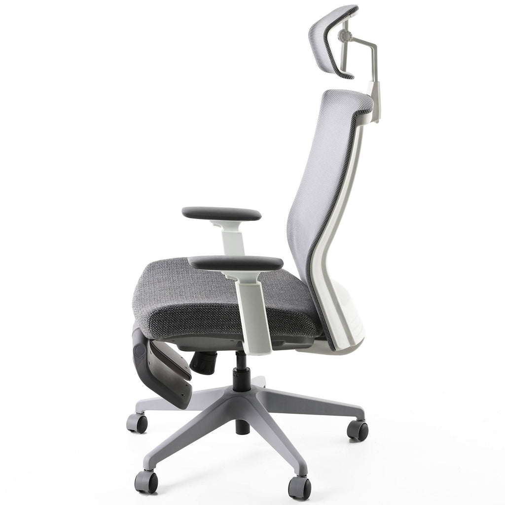 Gray Ergonomic Chair with Footrest L381914